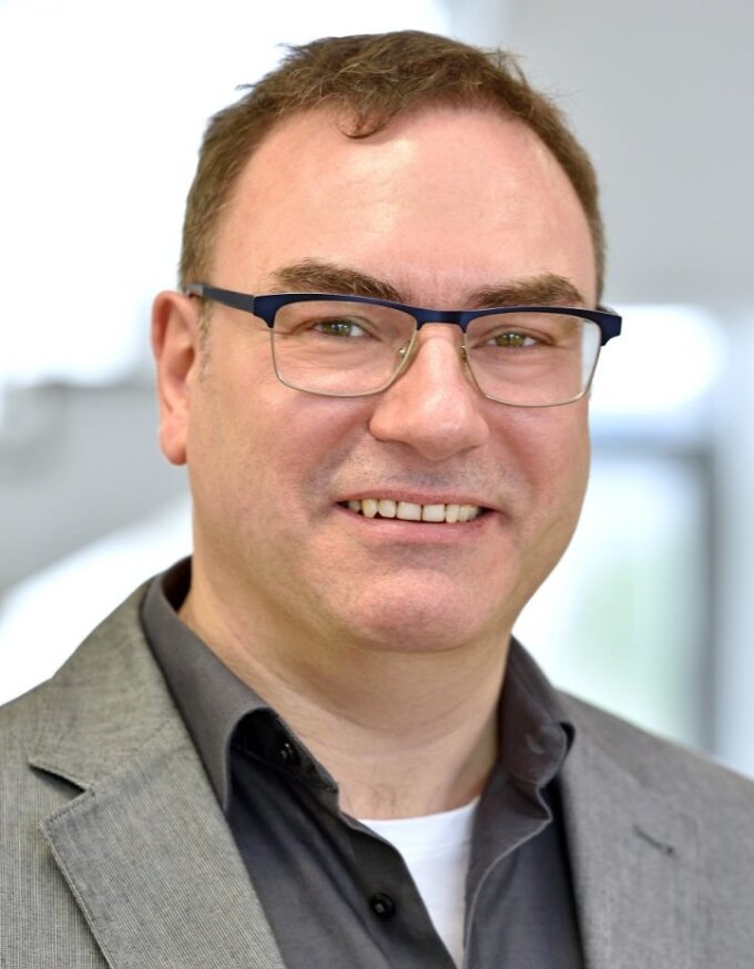 Prof. Dr. Carsten Hoffmann